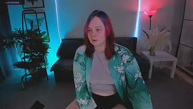 lunaalli online show from 2, 2, 2026