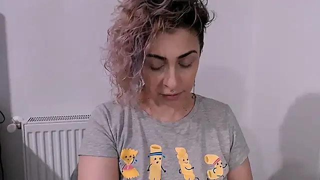 Snapshot of AAARUNY chatting on 1, 4, 2026 AAARUNY online show from 1, 4, 2026