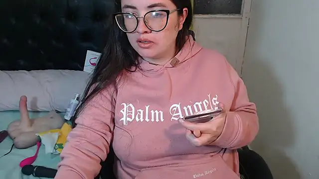 KrystalAdams online show from 26, 3, 2026