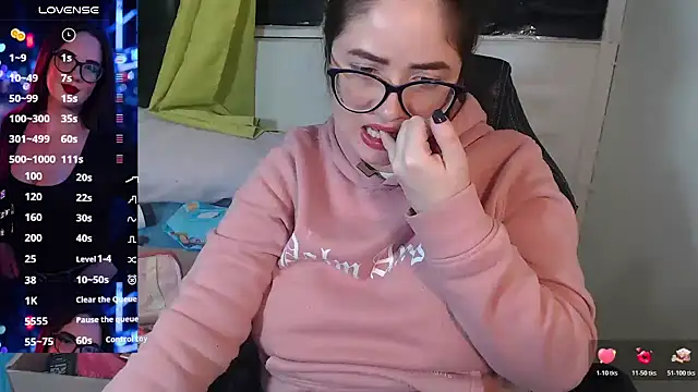 KrystalAdams online show from 29, 4, 2026