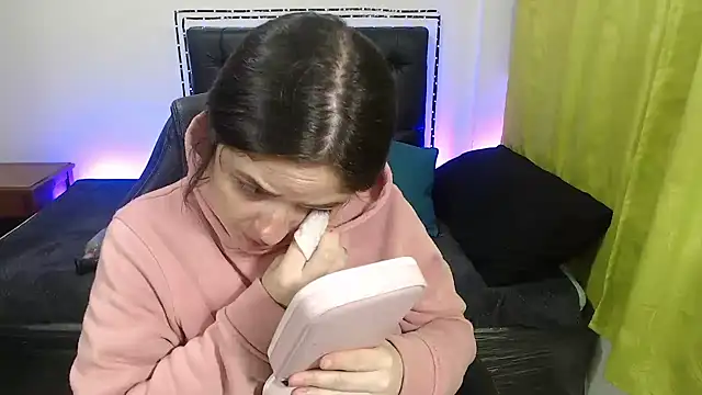 KrystalAdams online show from 29, 10, 2025