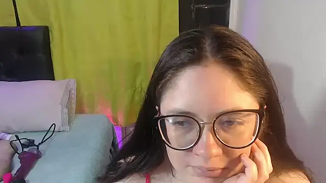 KrystalAdams online show from 20, 5, 2026