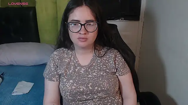 KrystalAdams online show from 29, 4, 2026