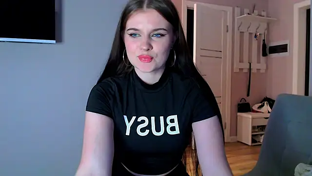 AlexaButttler online show from 10, 9, 2025