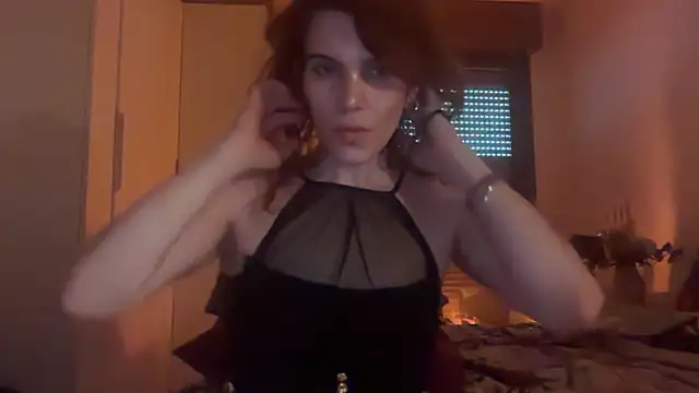 Snapshot of refem9 chatting on 12, 3, 2026 refem9 online show from 12, 3, 2026