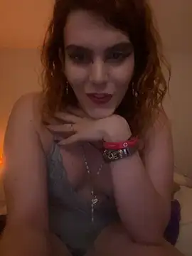 Snapshot of refem9 chatting on 8, 7, 2026 refem9 online show from 8, 7, 2026
