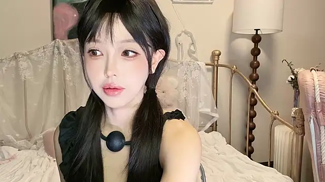 kiraa-0051 online show from 3, 10, 2025