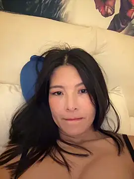 Ninazhang online show from 27, 10, 2025