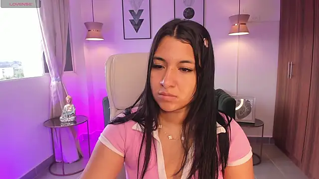 DANDARA THOM online show from 9, 11, 2025