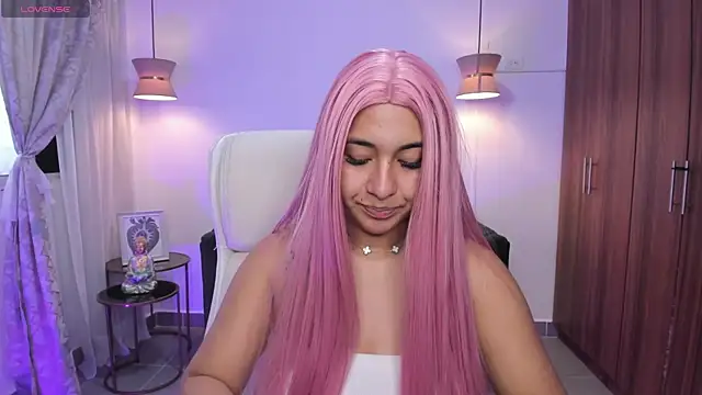 DANDARA THOM online show from 24, 10, 2025