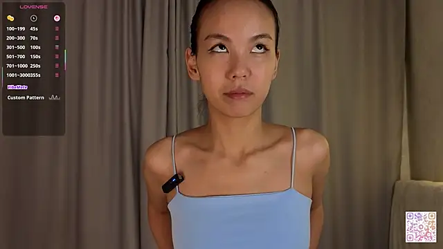 AlodiaAxley online show from 28, 11, 2025