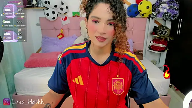Snapshot of Luna_blackk chatting on 6, 7, 2026 Luna blackk online show from 6, 7, 2026