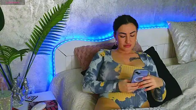 Aelorya online show from 4, 12, 2025