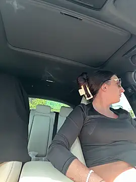 sweetsirenn online show from 1, 10, 2025