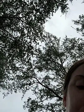 sweetsirenn online show from 6, 10, 2025