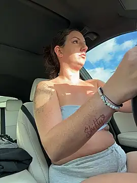 sweetsirenn online show from 17, 12, 2025