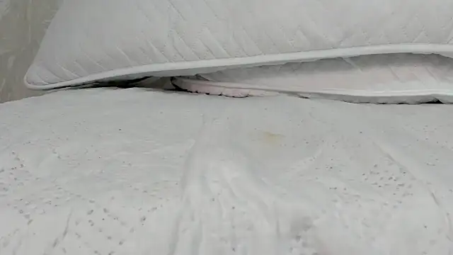 juliette pretty  online show from 15, 2, 2026