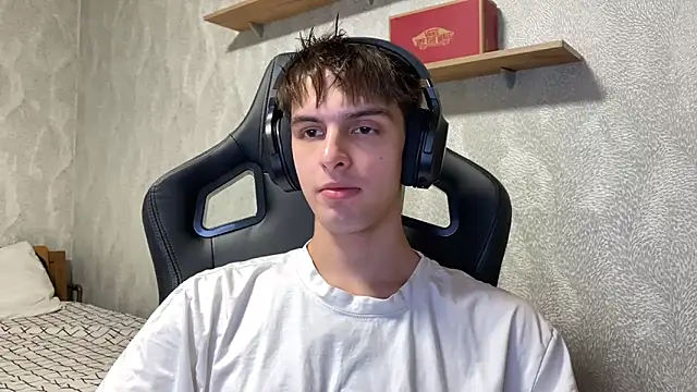 Snapshot of elliot_scott chatting on 1, 10, 2025 elliot scott online show from 1, 10, 2025