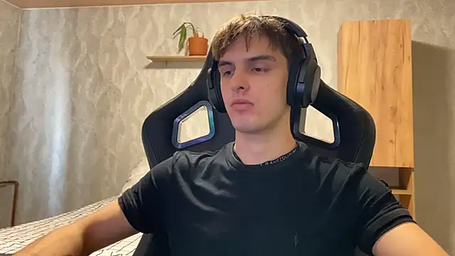 Snapshot of elliot_scott chatting on 23, 9, 2025 elliot scott online show from 23, 9, 2025