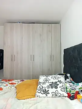 Snapshot of Ana-victoria chatting on 19, 10, 2025 Ana-victoria online show from 19, 10, 2025