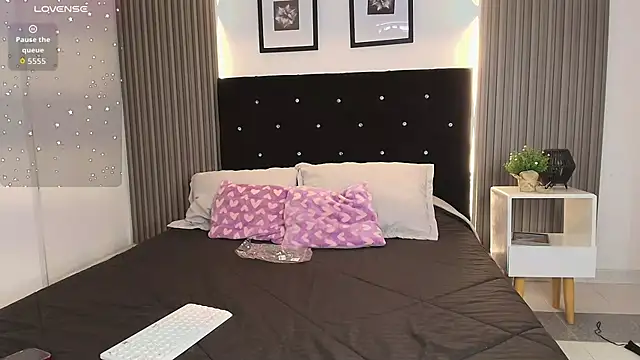 ashlycarteer online show from 5, 10, 2025