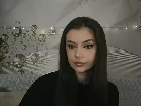 EvoletteLouLou online show from 15, 10, 2025