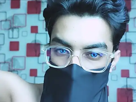 ChiseledCharm online show from 8, 10, 2025