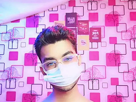 ChiseledCharm online show from 3, 11, 2025