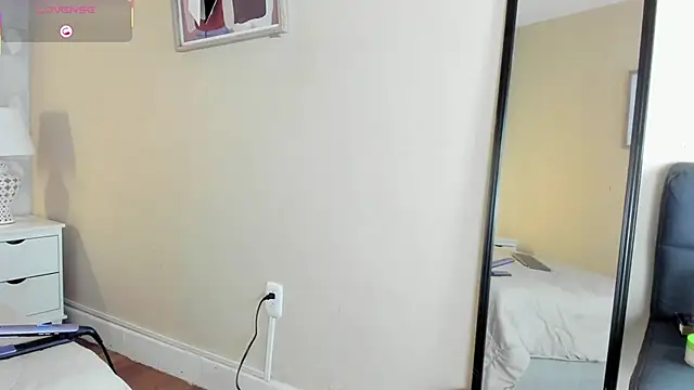 isabella milf  online show from 14, 10, 2025