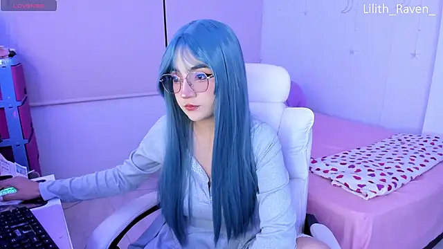 Lilith Raven  online show from 7, 11, 2025