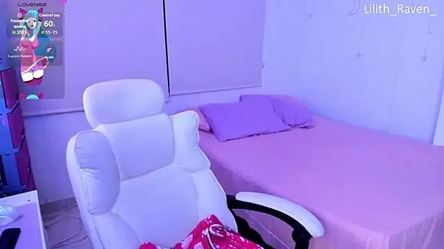 Lilith Raven  online show from 10, 11, 2025