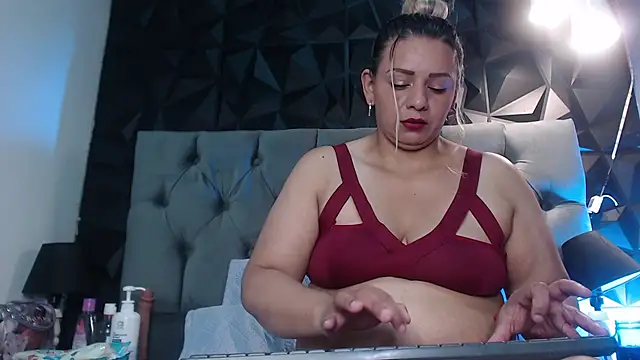 kathaleyagrayy online show from 6, 7, 2026