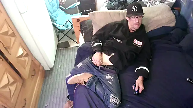 David1982qq online show from 10, 10, 2025