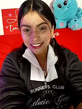 Fox Roxxan online show from 9, 5, 2026