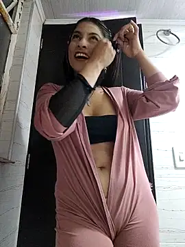 Fox Roxxan online show from 12, 4, 2026