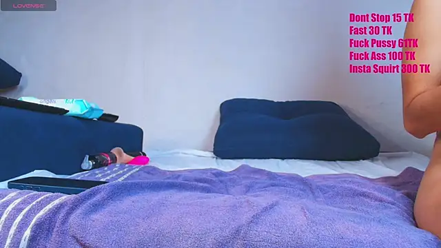 couplelove543 online show from 10, 10, 2025