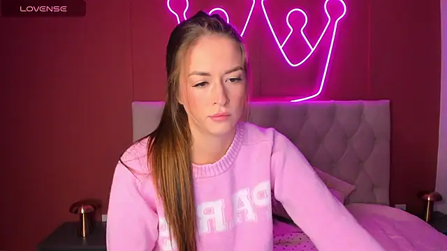 StacyWells online show from 5, 10, 2025