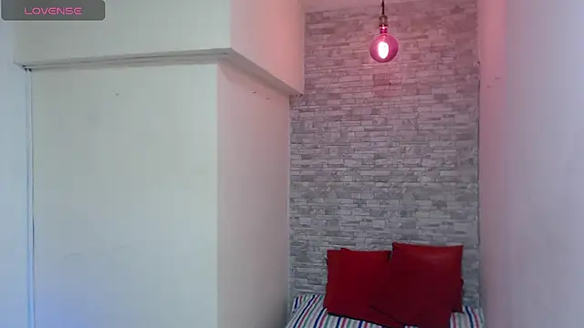 Stephany Rodriguez online show from 17, 9, 2025