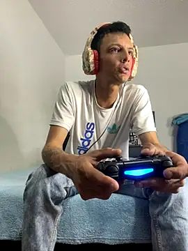 andrewcoopper1 online show from 25, 9, 2025