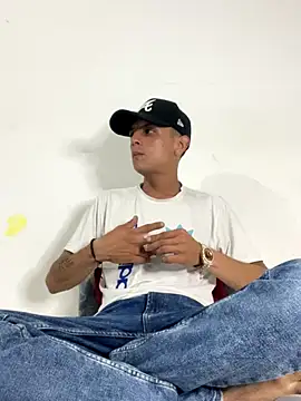 andrewcoopper1 online show from 16, 9, 2025