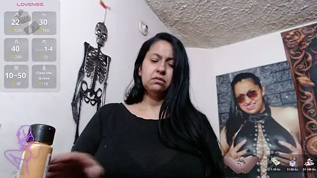 Snapshot of holydeath_1 chatting on 28, 5, 2026 holydeath 1 online show from 28, 5, 2026