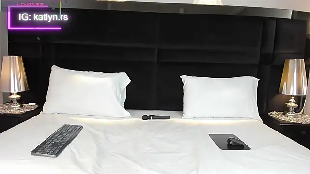 KatlynRous online show from 10, 11, 2025