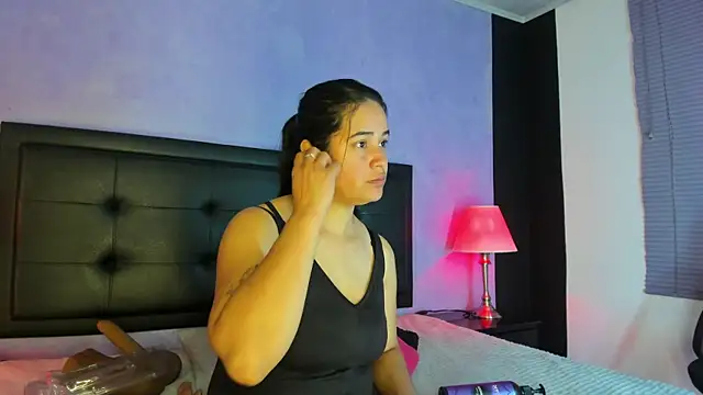 GreciaFox1 online show from 6, 4, 2026