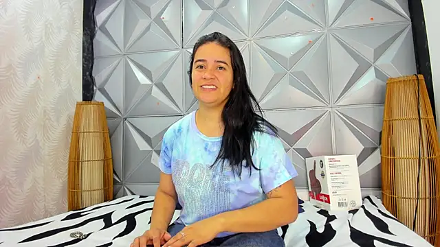 Snapshot of GreciaFox1 chatting on 1, 12, 2025 GreciaFox1 online show from 1, 12, 2025