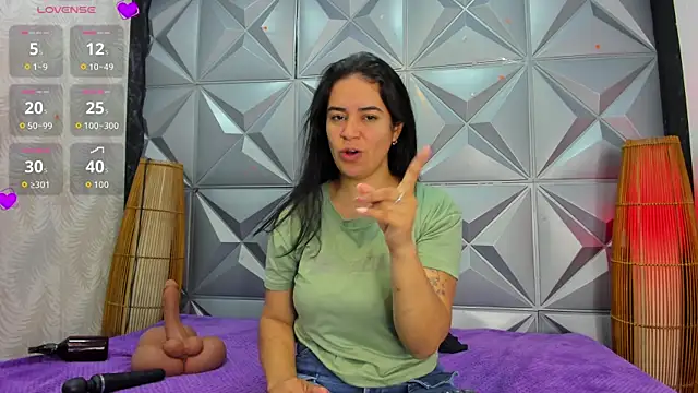 Snapshot of GreciaFox1 chatting on 26, 11, 2025 GreciaFox1 online show from 26, 11, 2025