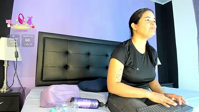 GreciaFox1 online show from 4, 5, 2026