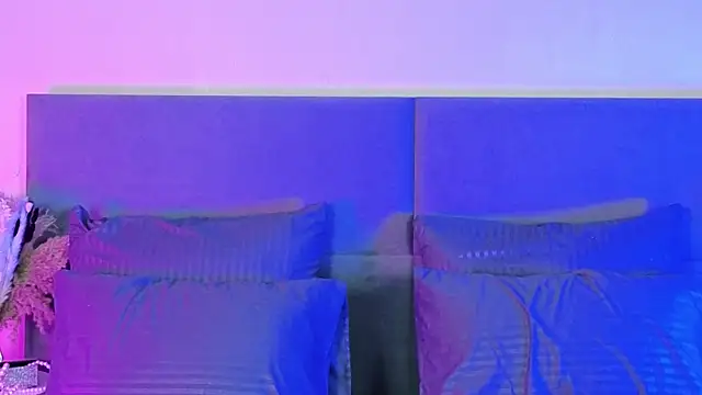 RianaRey online show from 5, 12, 2025