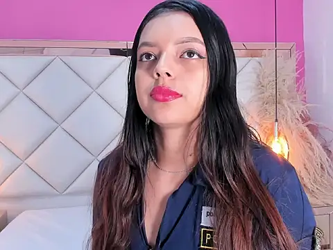 Lucianaa Collins online show from 2, 10, 2025