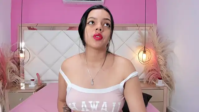 Lucianaa Collins online show from 1, 10, 2025