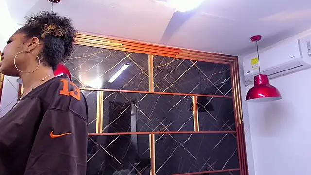 HannyThompson online show from 16, 9, 2025